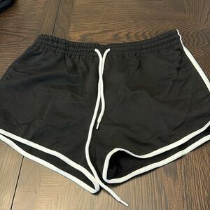 Risesun black shorts large